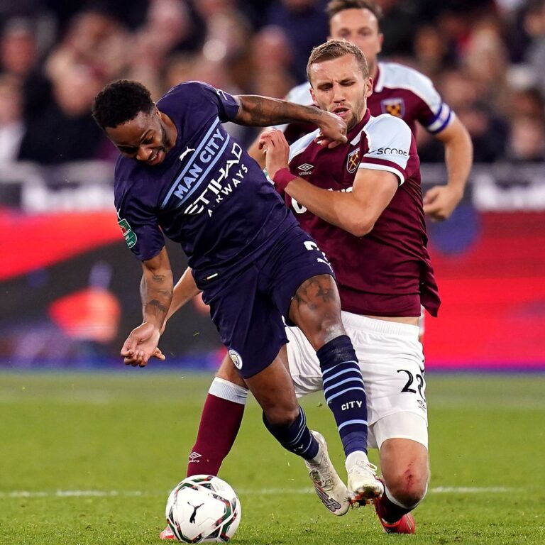 0_West-Ham-United-v-Manchester-City-Carabao-Cup-Fourth-Round-London-Stadium