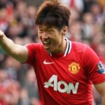 1_Ji-Sung-Park-of-Manchester-United-celebrates-scoring-their-sixth-goal-during-the-Barclays-Premier-League-match-between