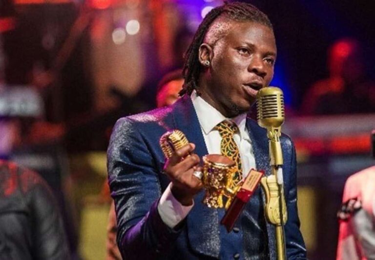 3252020124211-8cs1wjivup-stonebwoy-1