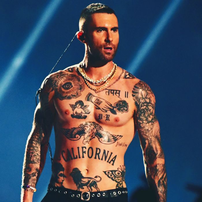 80914e6cd1129e48b6fcde411073e058a6-04-adam-levine-tattoos.rsquare.w700