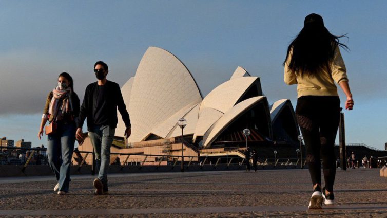 Australia-will-end-its-international-travel-ban-next-month-when-most-of-its-population-becomes-fully-vaccinated-754x424