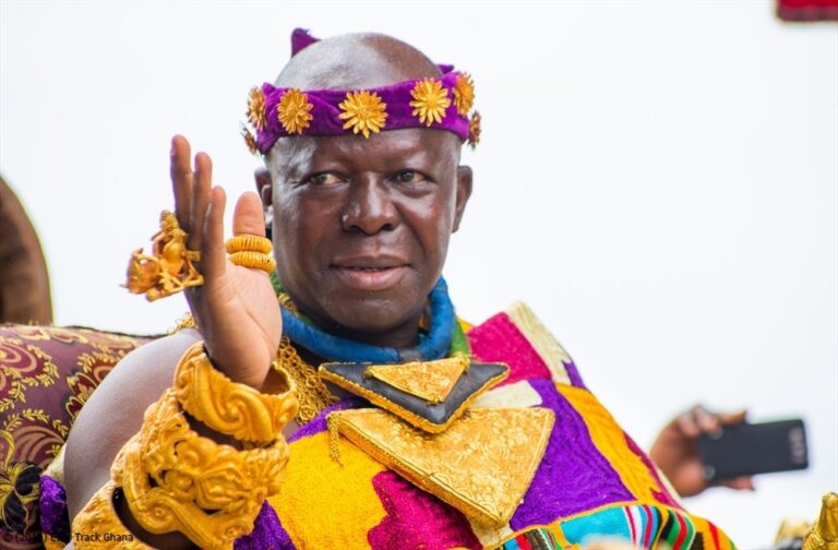 Otumfuo-Nana-Osei-Tutu-min