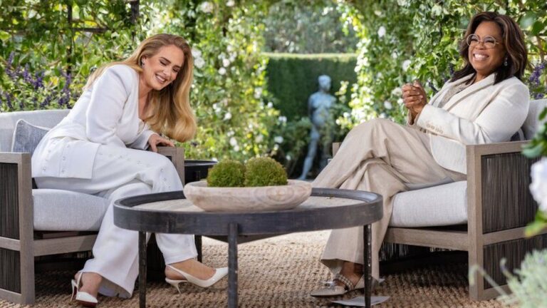 Adele-and-Oprah-Winfrey