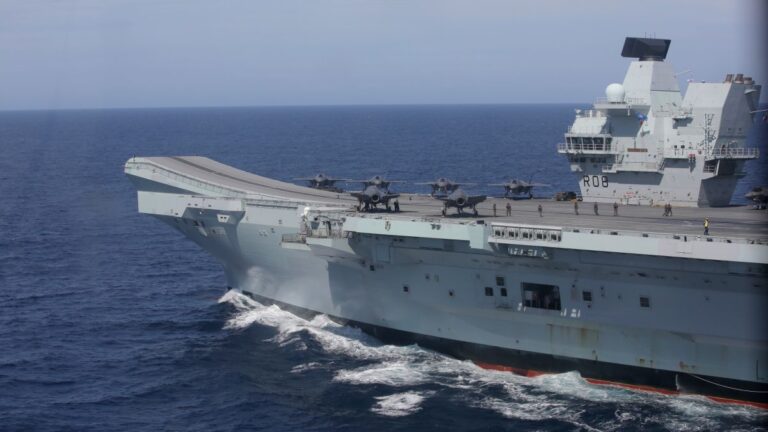 https___cdn.cnn.com_cnnnext_dam_assets_211117214053-hms-queen-elizabeth-file-052721