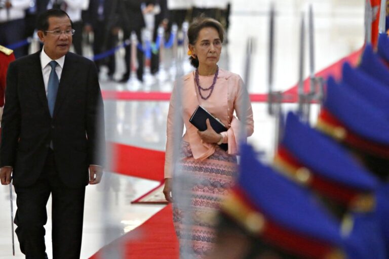 2019-04-30T032814Z_1481272756_RC1E0F861020_RTRMADP_3_CAMBODIA-MYANMAR