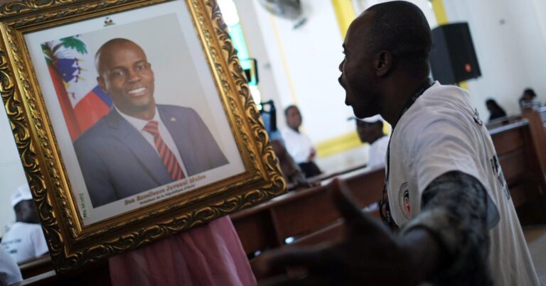 2021-07-22T150739Z_52767497_RC2LPO9G9XKK_RTRMADP_3_HAITI-PRESIDENT-MASS