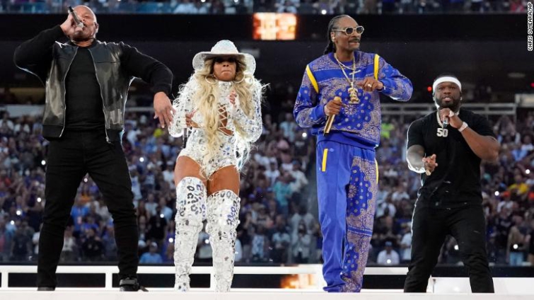 220213210218-01-super-bowl-halftime-2022-exlarge-169-755x424