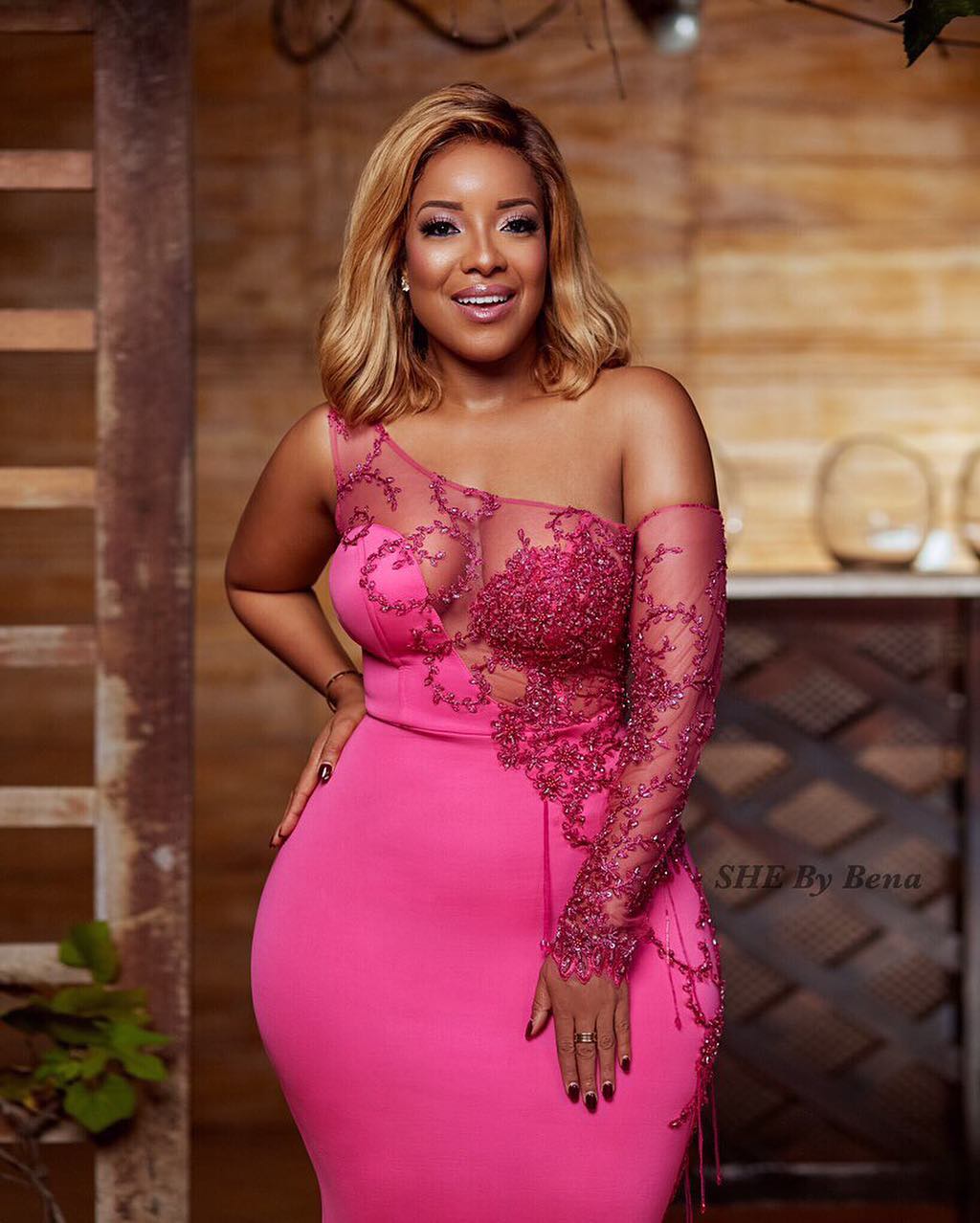 43985706_250763368920263_8896253020570506826_n