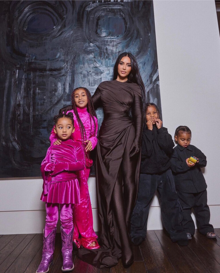 kim-kardashian-kanye-north-west-24-1