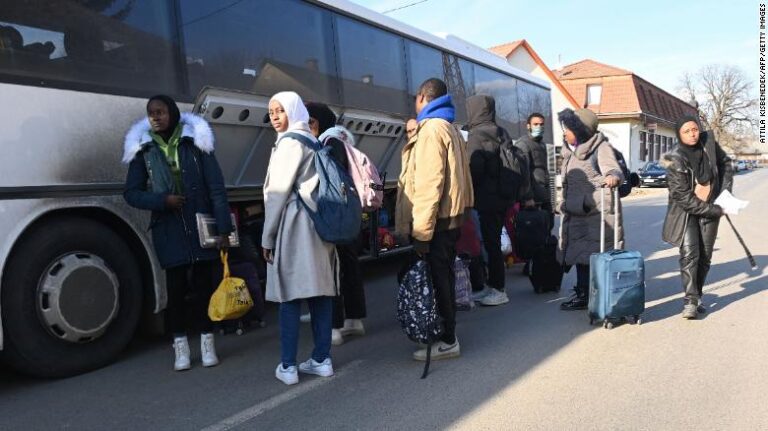 220228122559-02-international-students-ukraine-hungary-exlarge-169