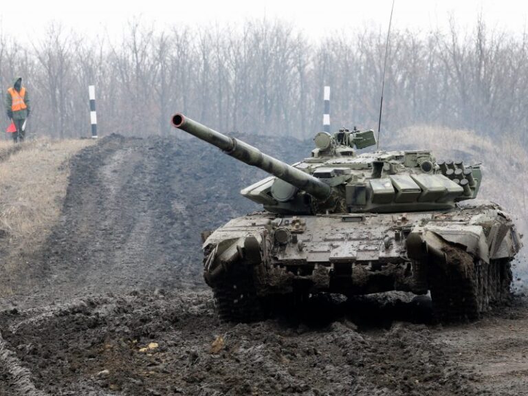 Donbas-tank-800x600