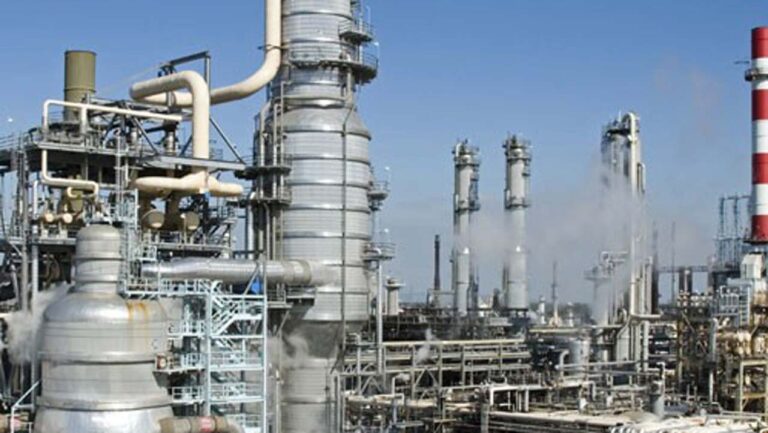 refinery1l-500x336