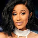 cardi-b-arrives-at-the-2017-mtv-video-music-awards-at-the-forum-on-august-27-2017-in-inglewood-california-photo-by-gregg-deguire_getty-images-500