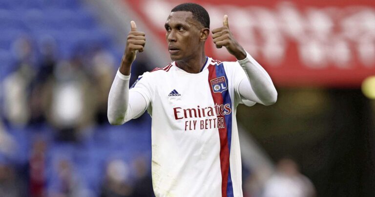 Defender-Marcelo-fired-at-Lyon-for-farting-in-dressing-room