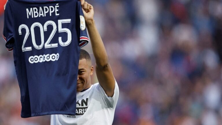 Mbappe-signs-new-3-year-PSG-deal-after-rejecting-Real-Madrid-1024x576