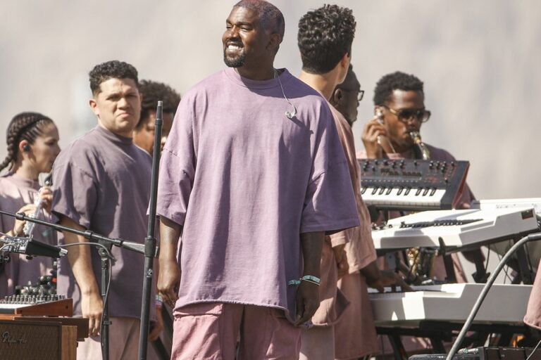 https___hypebeast.com_image_2022_05_donda-academy-hosting-sunday-service-auditions-000