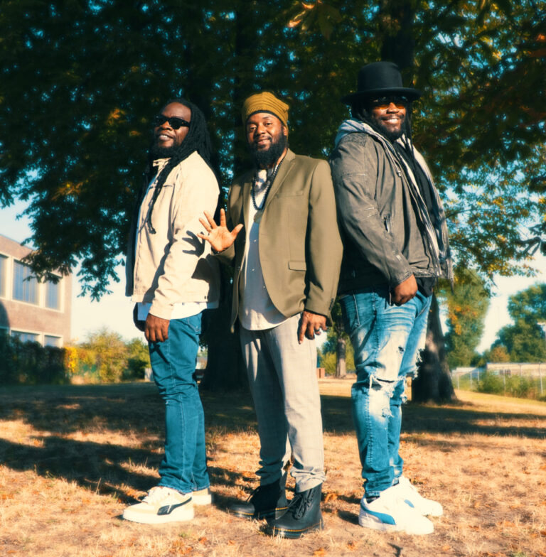 MH-2022-Promo-Pic-1-1003x1024