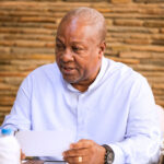 Family-of-the-late-A.B.-Crentsil-vist-John-Mahama-5